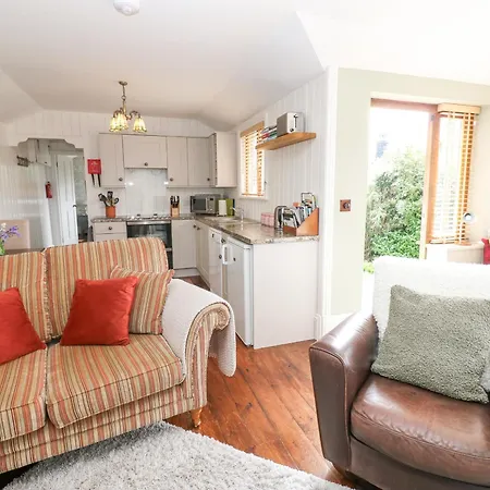 Bee Garth بيت للعطل