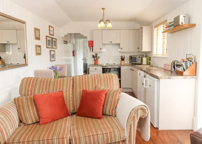 Bee Garth بيت للعطل *