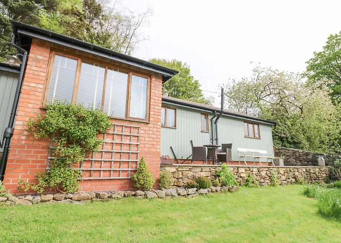 Bee Garth Castleton (North Yorkshire)